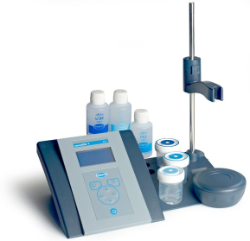 Sension+ EC7 Laboratory Conductivity Meter with Electrode Stand, Magnetic Stirrer and Accessories without Cell